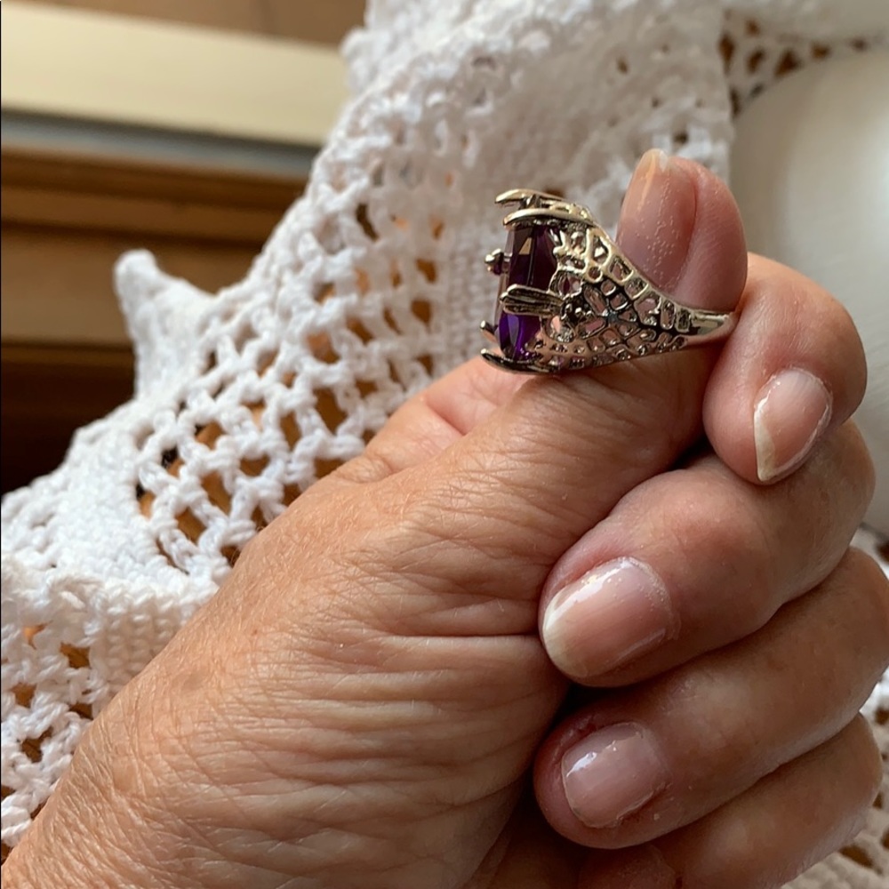 Elegan Amethyst Cocktail Ring - image 4